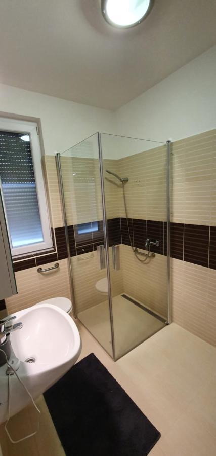 Mandara Wellnes Apartmanok Siófok Exterior foto