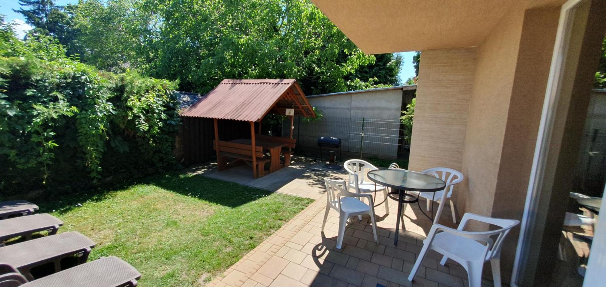 Mandara Wellnes Apartmanok Siófok Exterior foto